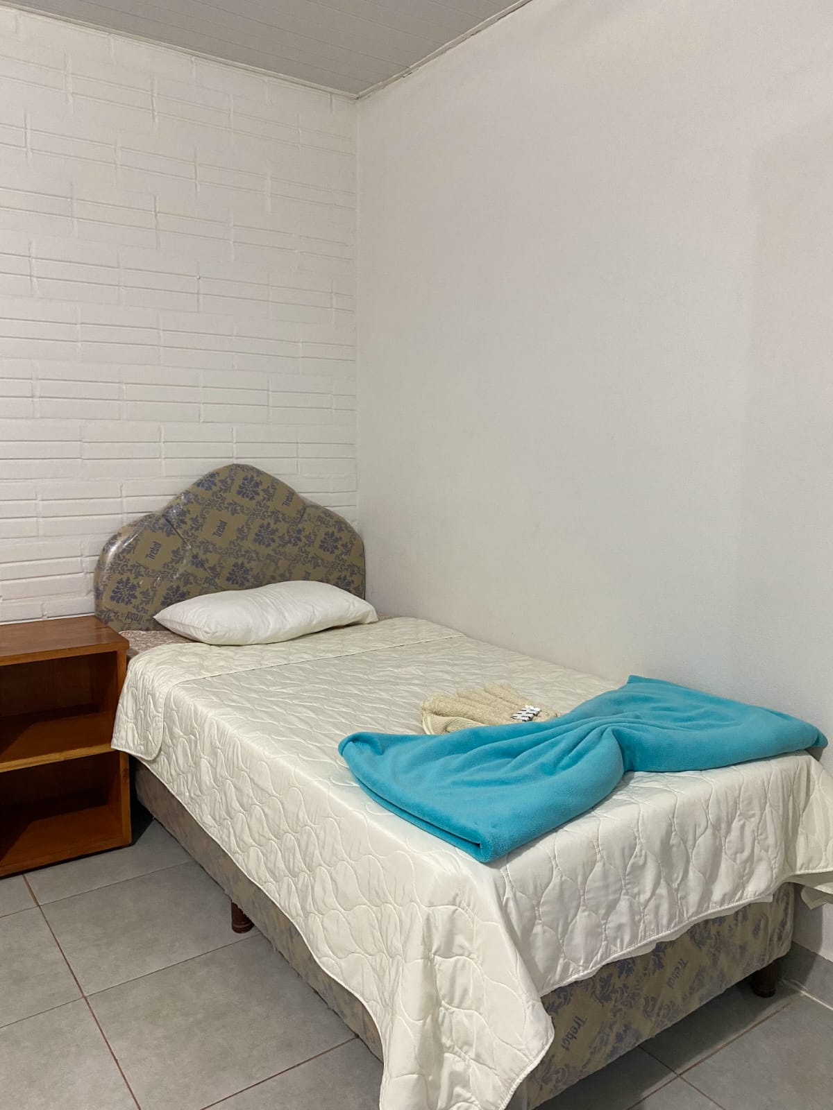 habitacion familiar con cama individual